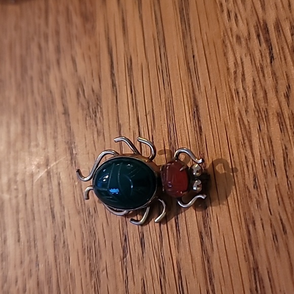 12K Gold Small Scarab Pin - Picture 2 of 5